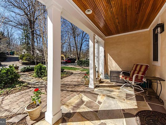 4th image of 406 W Rosemary Ln