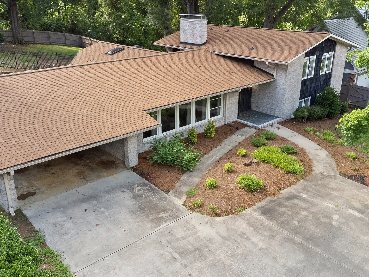4 bed, 3337 sqft, $7,500 — Photo 1