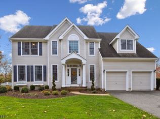 15 Seminole Rd, Skillman, NJ 08558