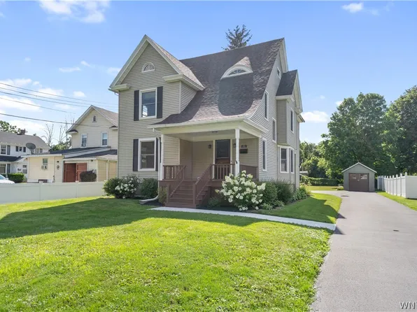 215 S Main St, Warsaw, NY 14569