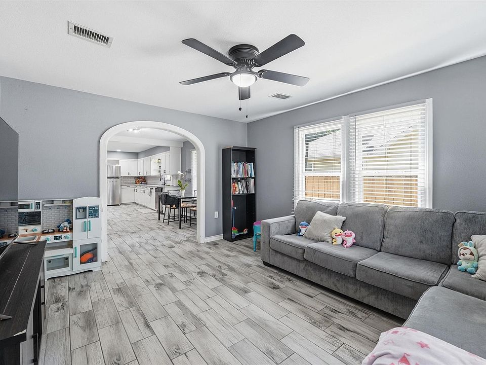 1st image of 9330 E Avenue L