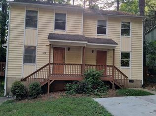 102 S Peak Dr, Carrboro, NC 27510