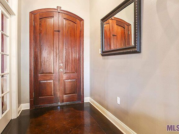 2nd image of 18306 Fountain Hill Blvd