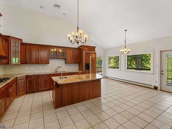 3rd image of 223 Pleasant Run Rd