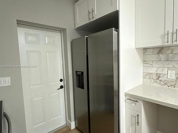 4th image of 15 NW 31st Ave #0