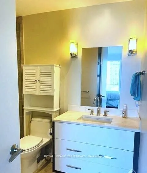 111 Champagne Ave S #607 — Photo 8