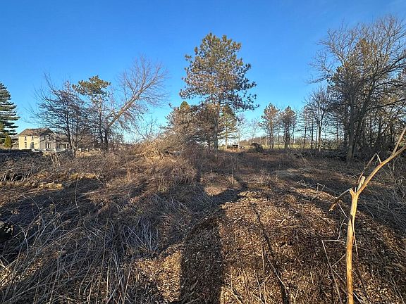 3rd image of 0 Holt Rd