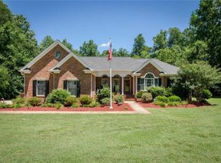 341 Canterwood Dr, Mebane, NC 27302
