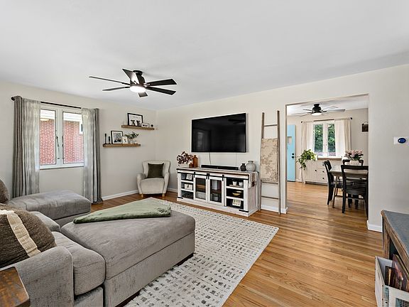 2nd image of 21 Cario Dr