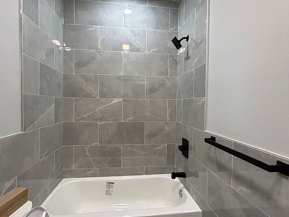 3rd image of 1116 S 12th St #4C