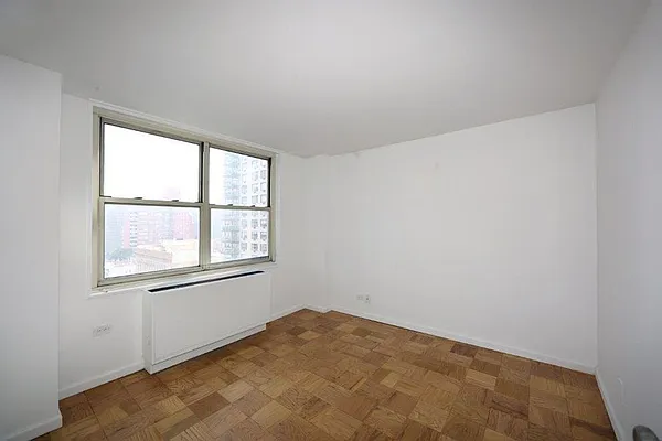 Rented by Manhattan Skyline | media 5