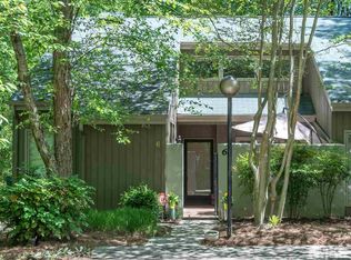 6 Banstead Pl, Chapel Hill, NC 27517