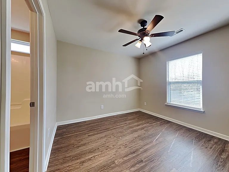315 Salkahatchie St — Photo 9