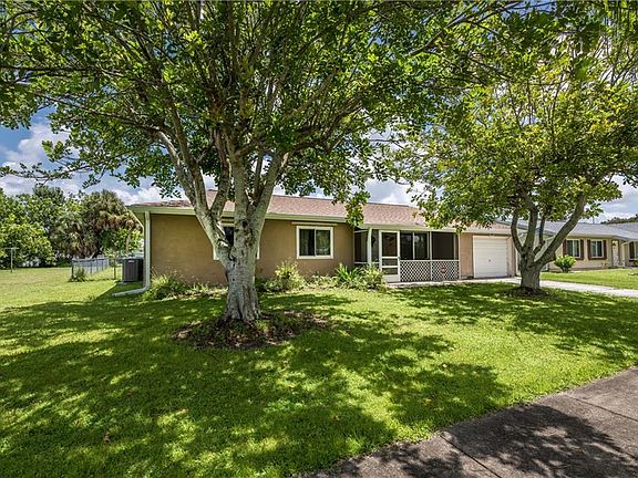 3rd image of 5488 Kenwood Dr