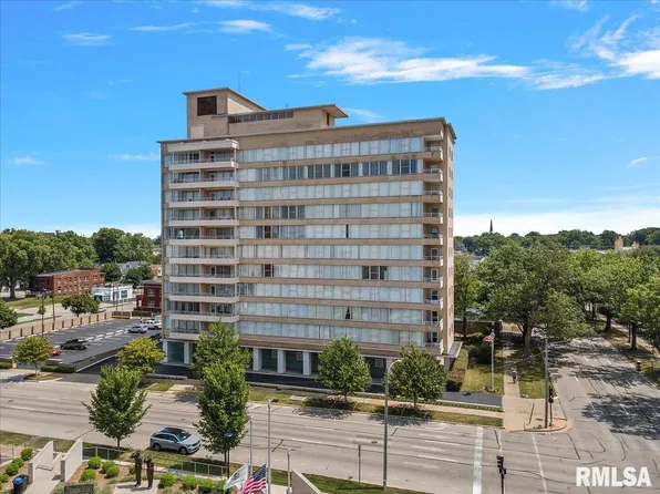 718 S 7th St APT 1000, Springfield, IL 62703