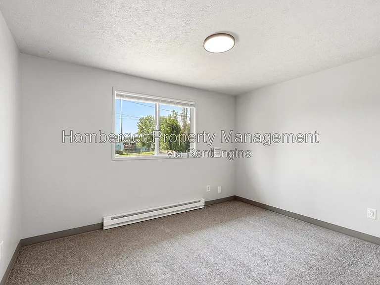 1721 N Glenn Rd — Photo 10