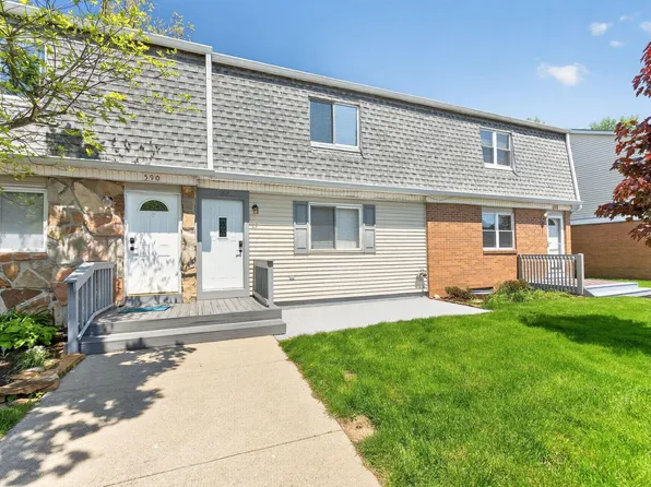 588 Willis Ln, Delaware, OH 43015