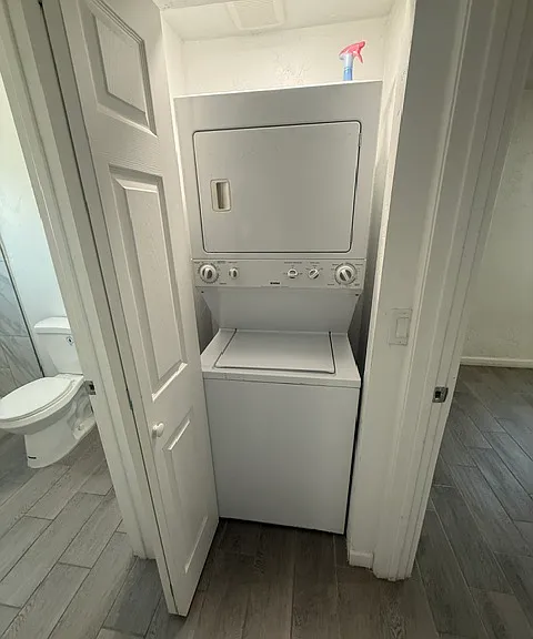 140 W Macarthur St #8 — Photo 6