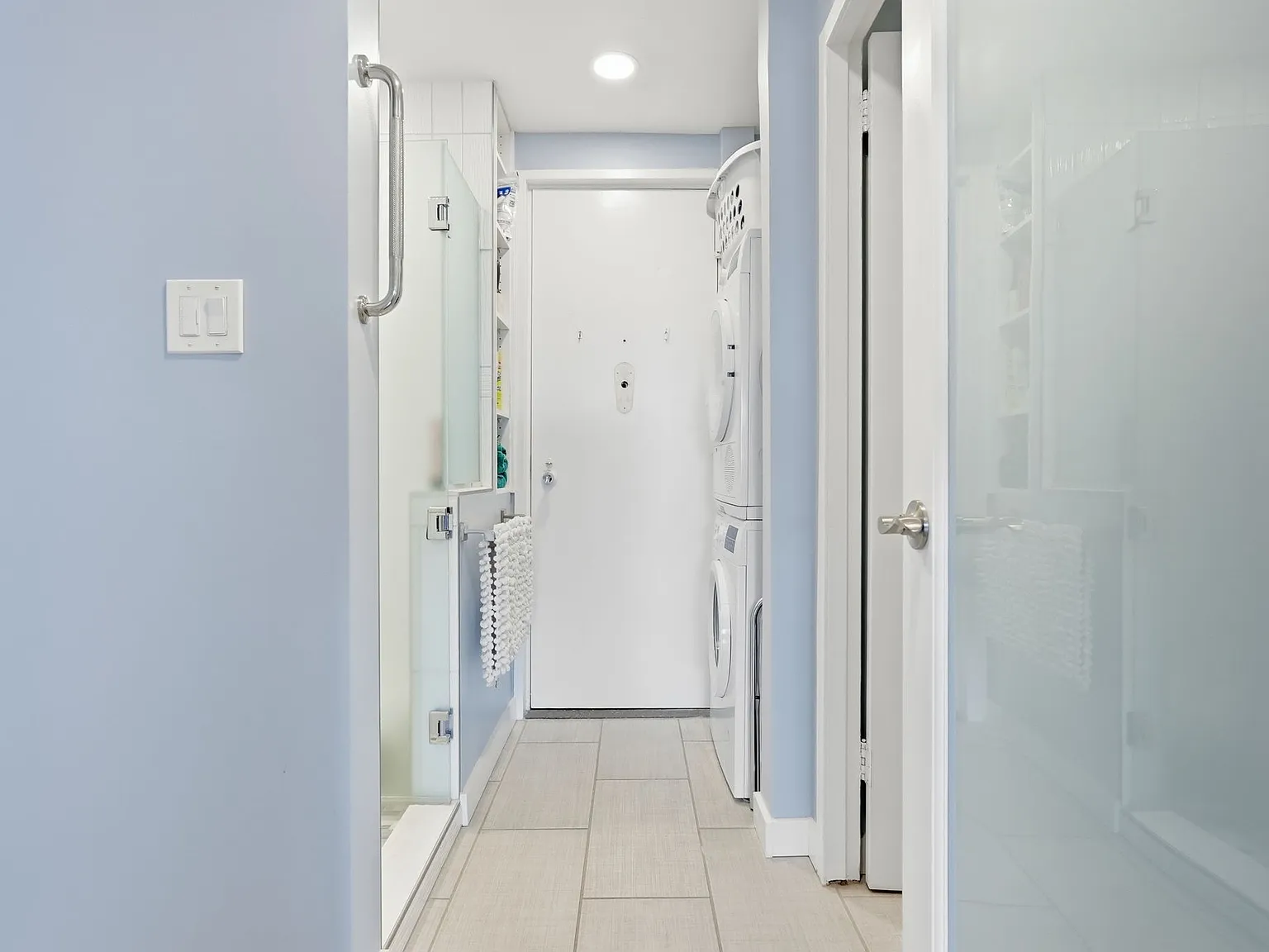 1 bed, 1118 sqft, $1,900 — Photo 3
