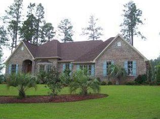 102 Saint Annes Dr, Hattiesburg, MS 39401
