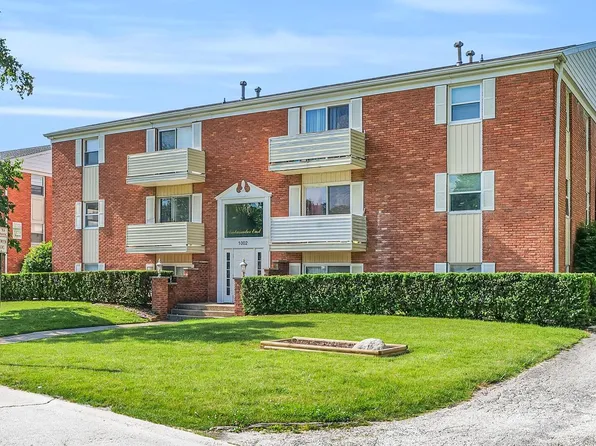 1002 E Harding Dr APT 201, Urbana, IL 61801