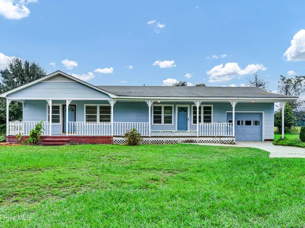 6285 Stag Park Road, Burgaw, NC 28425