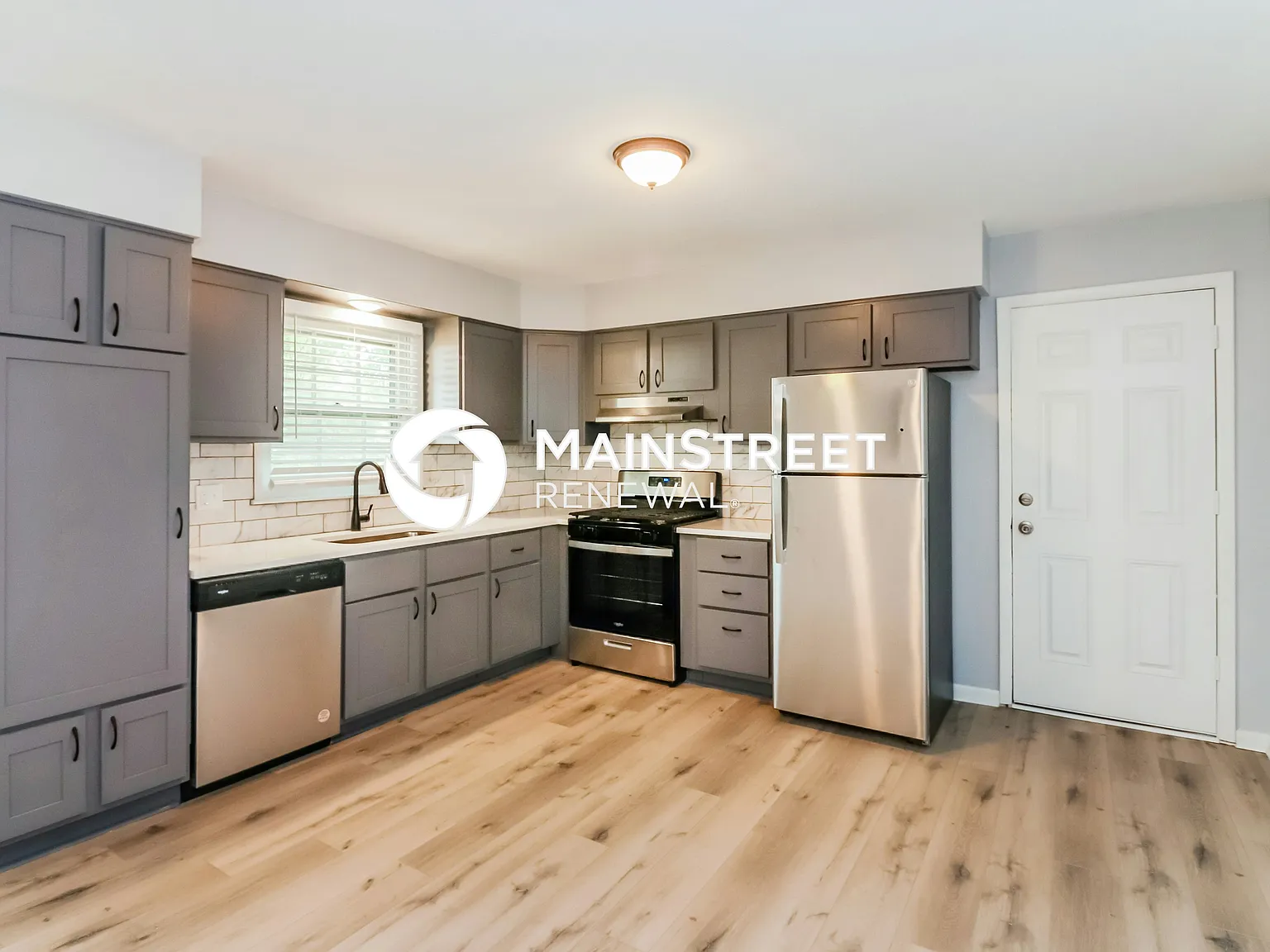 1204 RICE ST — Photo 3