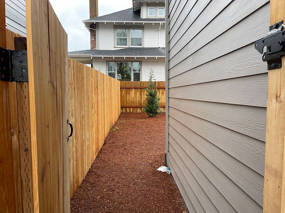 1st image of 5571 NE Killingsworth St Unit B