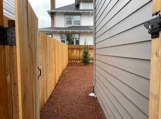 5571 NE Killingsworth St UNIT B, Portland, OR 97218
