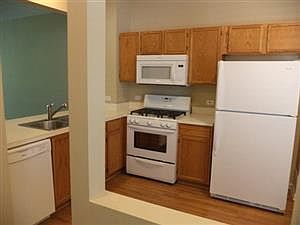 4th image of 7123 Westwood Dr
