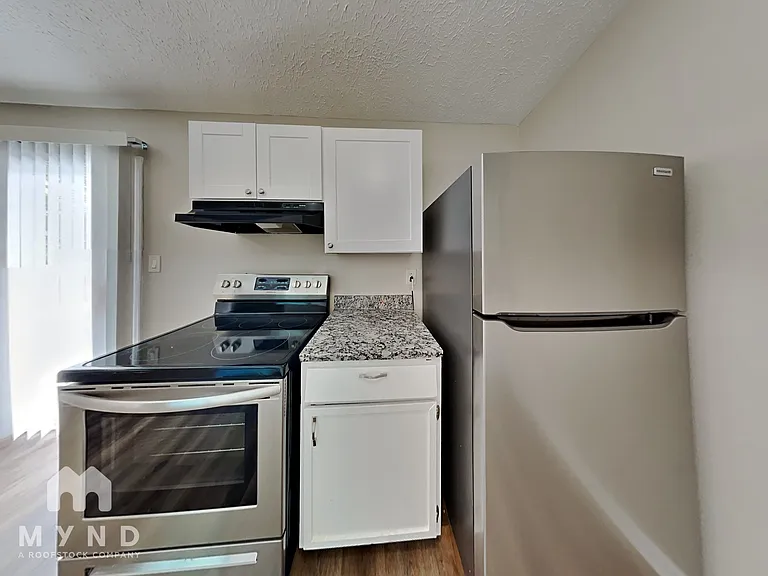 5223 Padre Ln — Photo 2