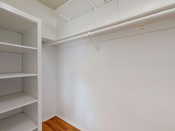5th image of 1311 Venice Blvd #15