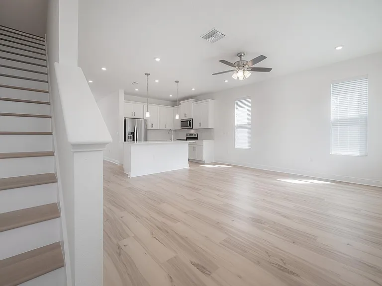 2703 W Fig St #1 — Photo 6