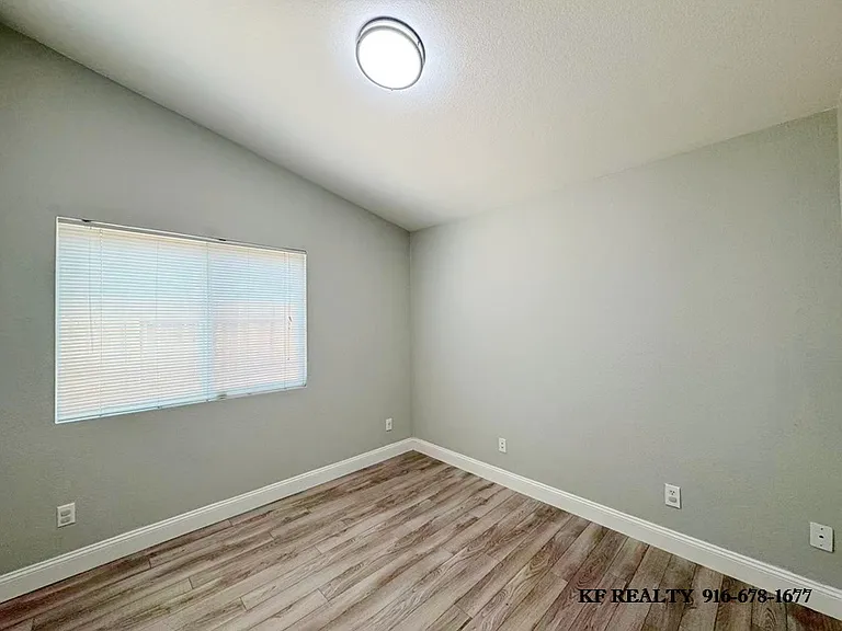 6004 Leonardo Way — Photo 8