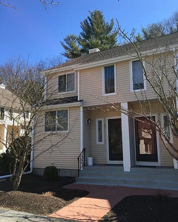 1st image of 65 Gaslight Ln