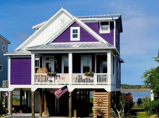 109 Lucas Cv, Oak Island, NC 28465