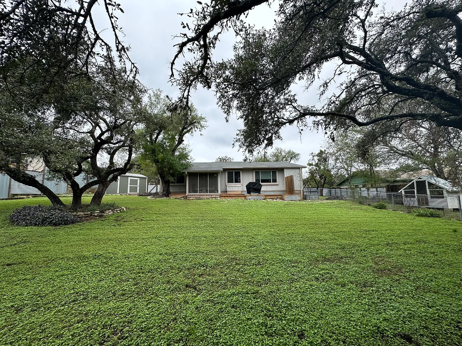 6805 Silvermine Dr — Photo 2