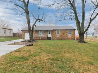 312 E Court St, Roanoke, IL
