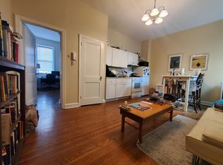 1904 Pine St #2F, Philadelphia, PA 19103