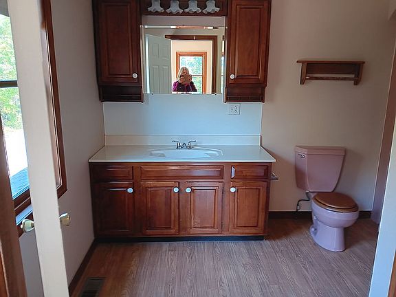 5th image of 107 Paden Dr