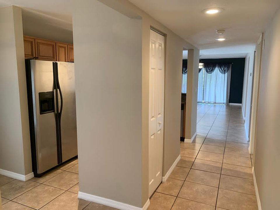 1st image of 7822 Niagara Ave #301