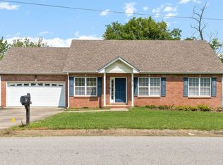 227 Raintree Dr, Clarksville, TN 37042