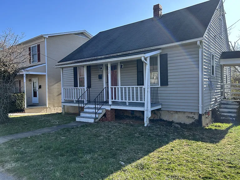 352 Shenandoah Ave — Photo 1