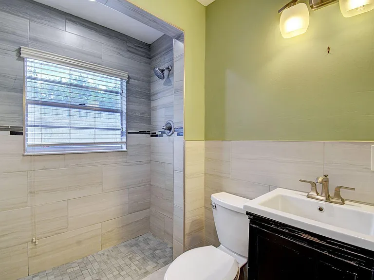 1316 Date Palm Dr #REAR — Photo 8