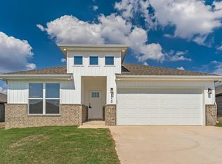 1720 Farmer St, Pea Ridge, AR 72751