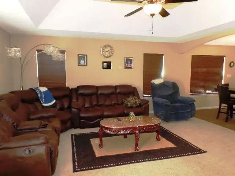70 Mill Pond Pl — Photo 2