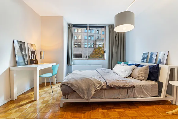 Rented by BARNES New York | media 11