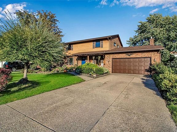 5th image of 272 Macarthur Dr
