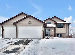 30707 Redding Ave, Shafer, MN 55074