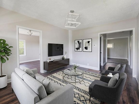 4th image of 702 13th St